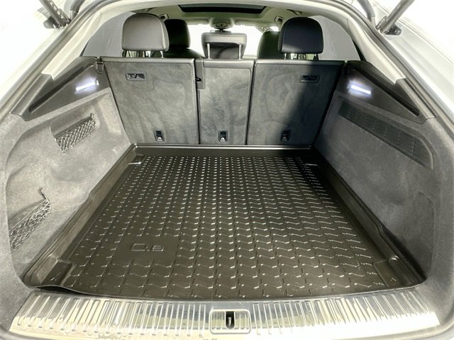 Used 2023 Audi Q8 Premium w/ Convenience Package image 32