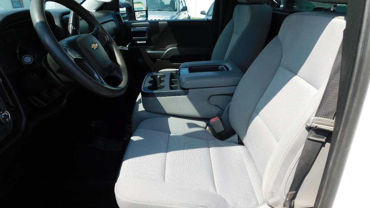Used 2018 Chevrolet Silverado 2500 W/T image 37