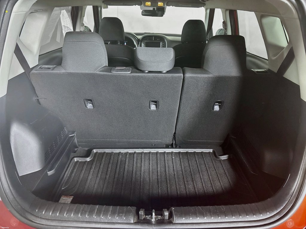 Used 2025 Kia Soul LX FWD image 20