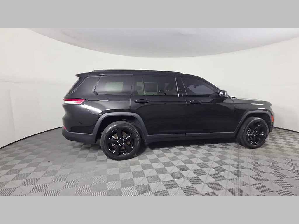 Used 2022 Jeep Grand Cherokee L Laredo RWD image 37