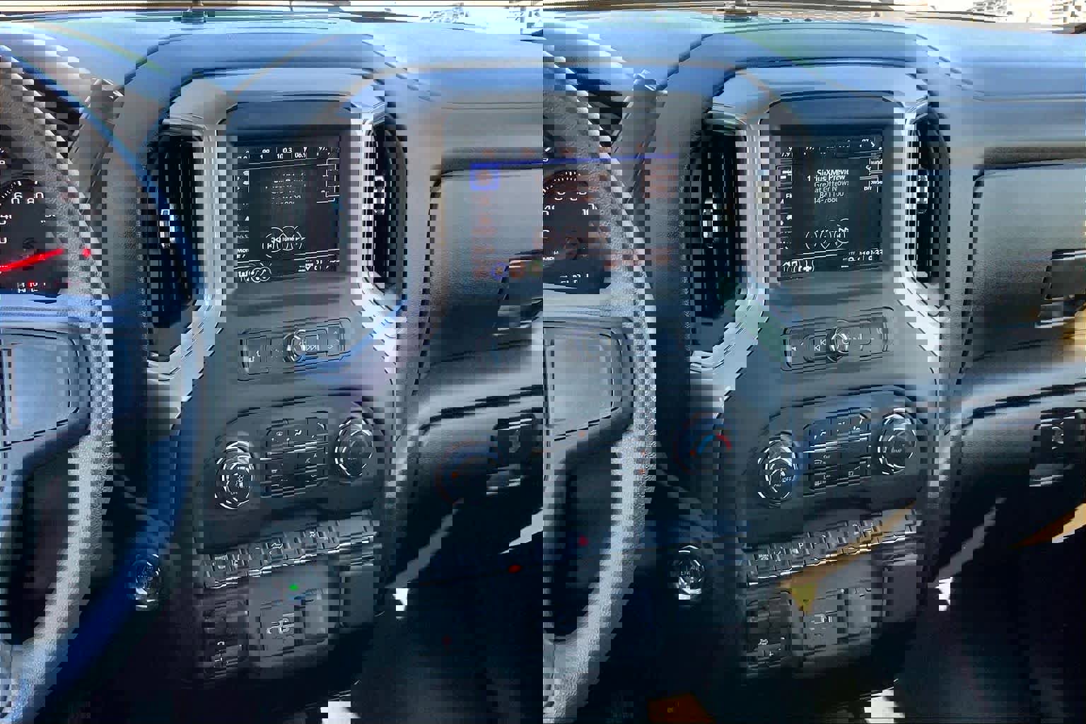 Used 2025 Chevrolet Silverado 2500 Custom w/ Custom Value Package image 7