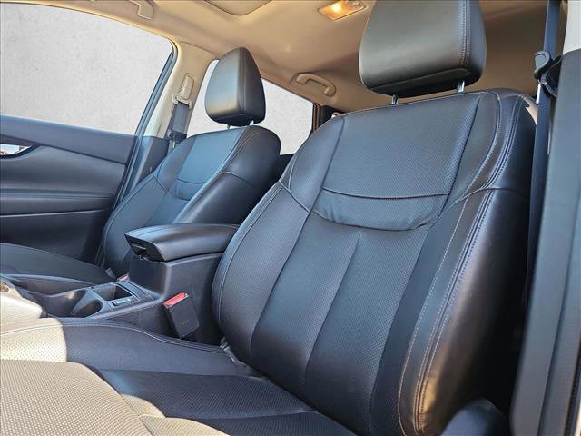 Used 2022 Nissan Rogue Sport SL w/ Premium Package image 14