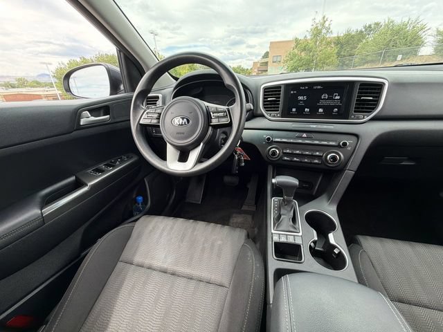 Used 2020 Kia Sportage LX AWD/4WD image 18