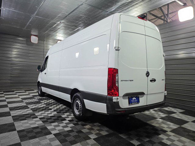 Used 2023 Mercedes-Benz Sprinter 2500 image 7