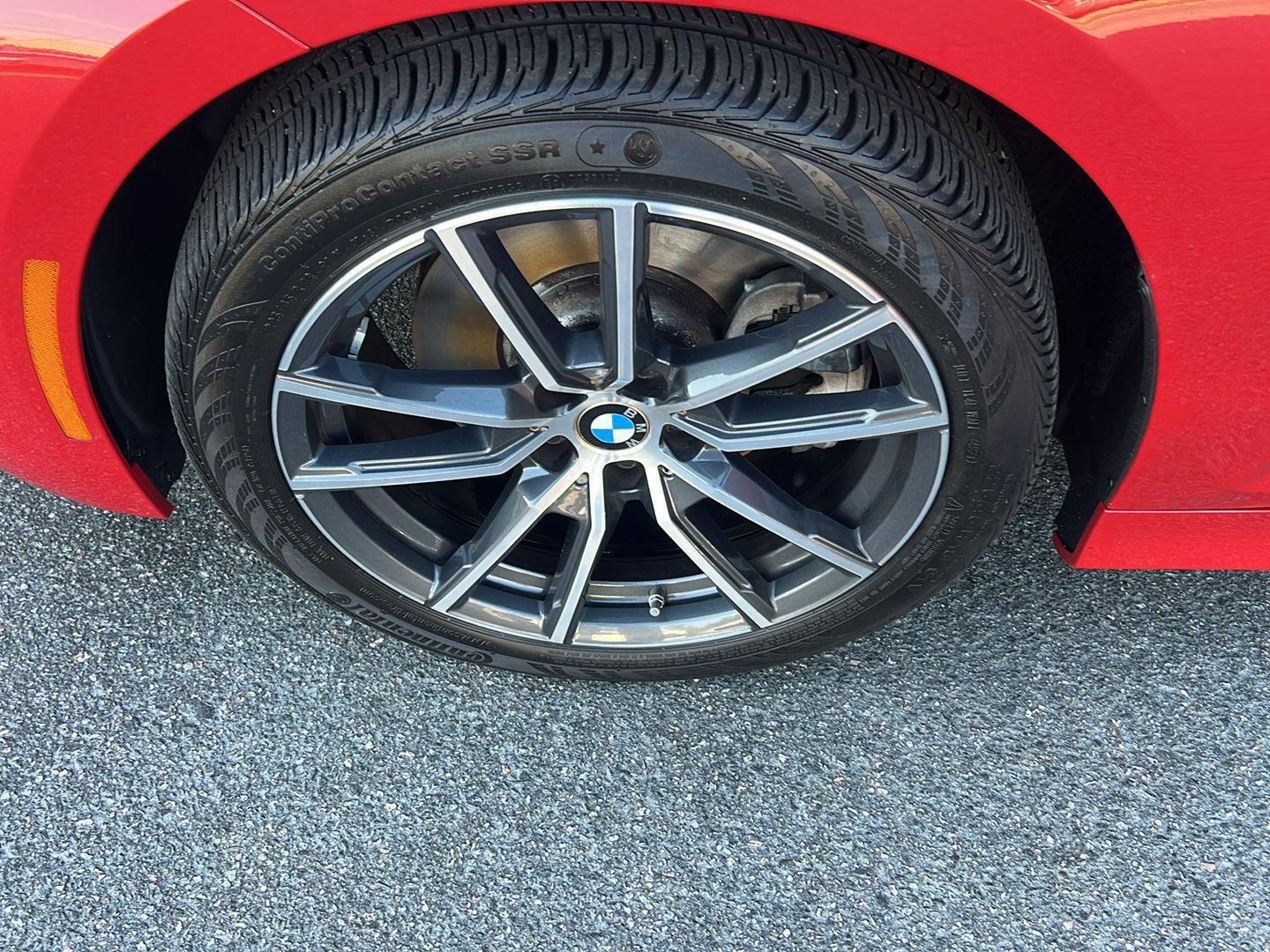 Used 2021 BMW 330i xDrive Sedan w/ Premium Package AWD/4WD image 38