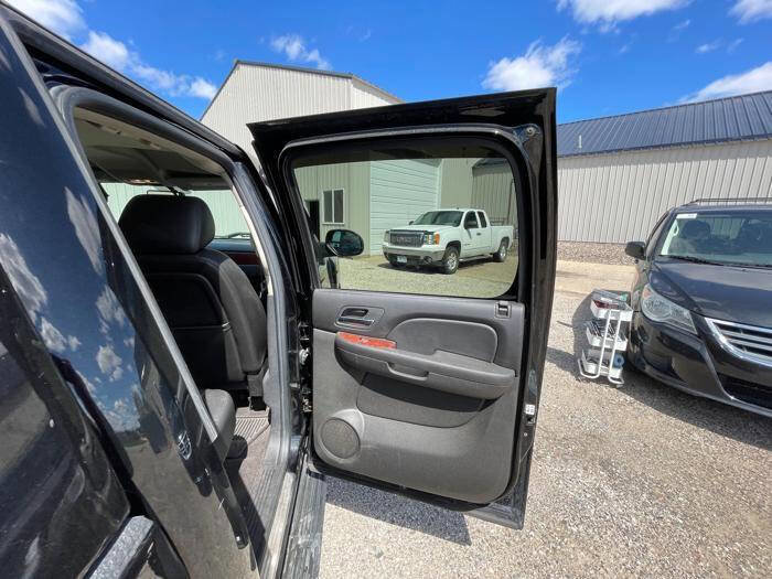Used 2011 Chevrolet Silverado 1500 LTZ w/ LTZ Plus Package AWD/4WD image 28