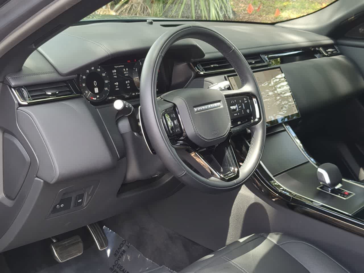 Used 2026 Land Rover Range Rover Velar Dynamic SE AWD/4WD image 10