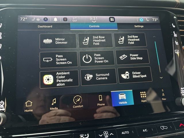 Used 2024 Jeep Grand Wagoneer Series III w/ Rear Seat Video Group 1 image 13