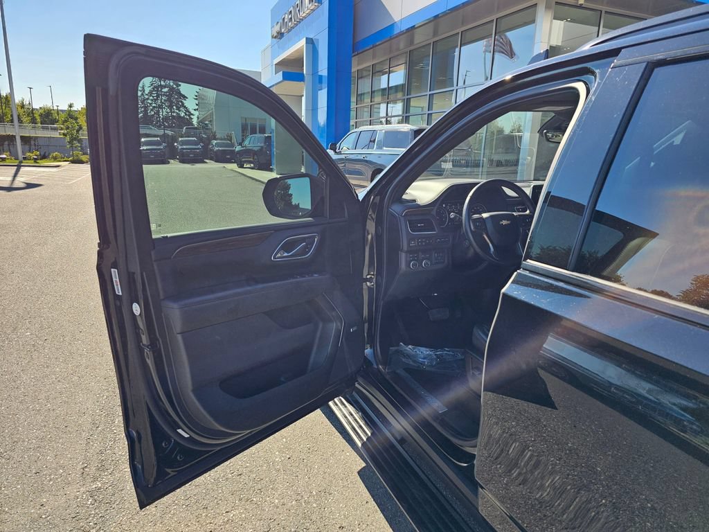 Used 2021 Chevrolet Tahoe High Country AWD/4WD image 21