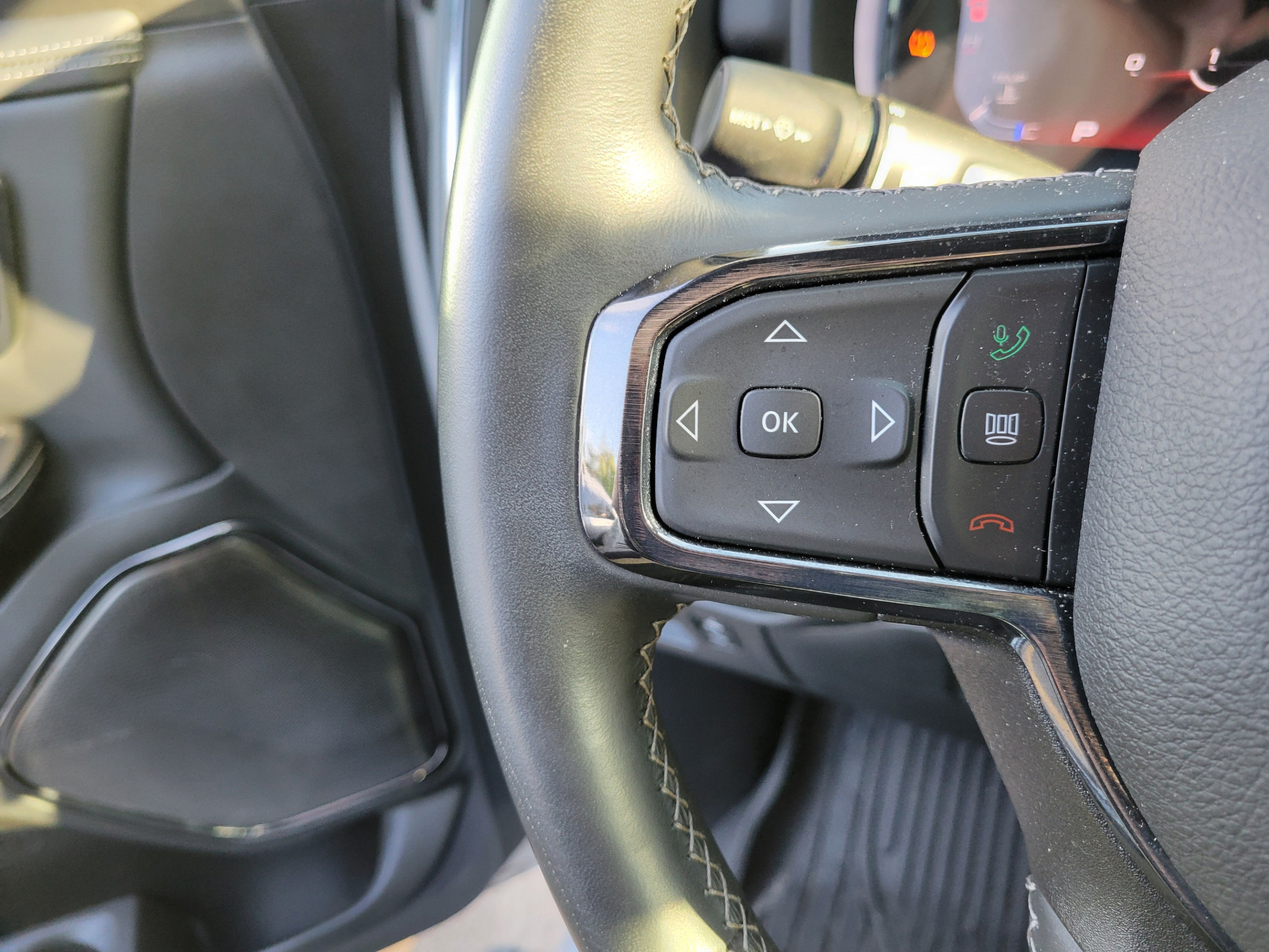 Used 2023 RAM 1500 Limited AWD/4WD image 28
