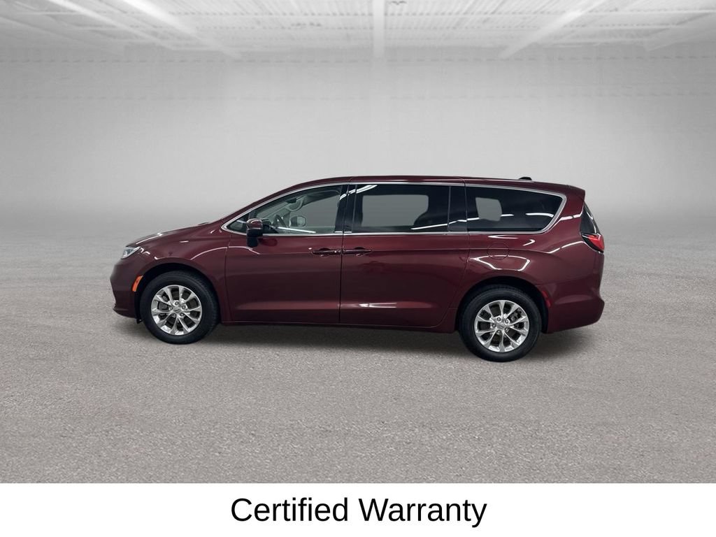 Used 2023 Chrysler Pacifica Touring-L AWD/4WD image 9