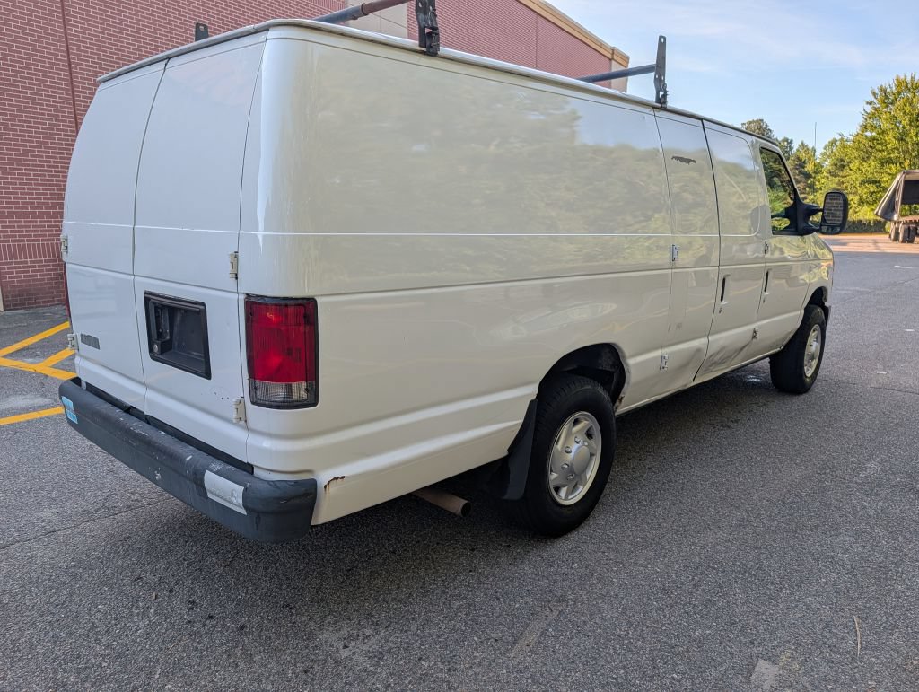 Used 2014 Ford E-250 and Econoline 250 Extended w/ Power Group RWD image 5
