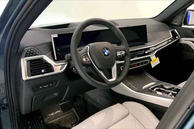 New 2026 BMW X5 xDrive40i w/ Premium Package image 4