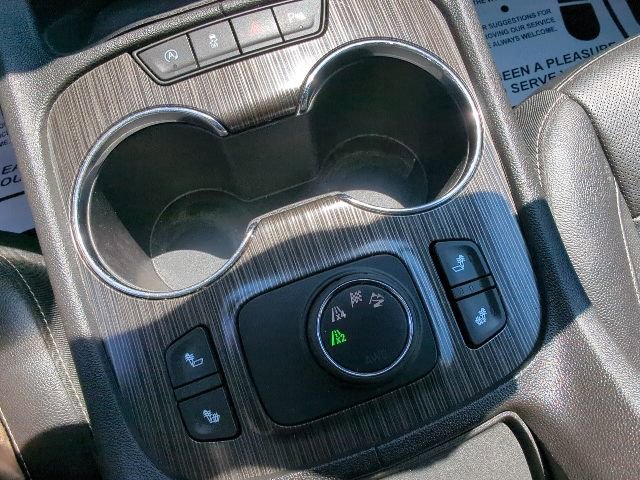 Used 2020 GMC Acadia SLT AWD/4WD image 18
