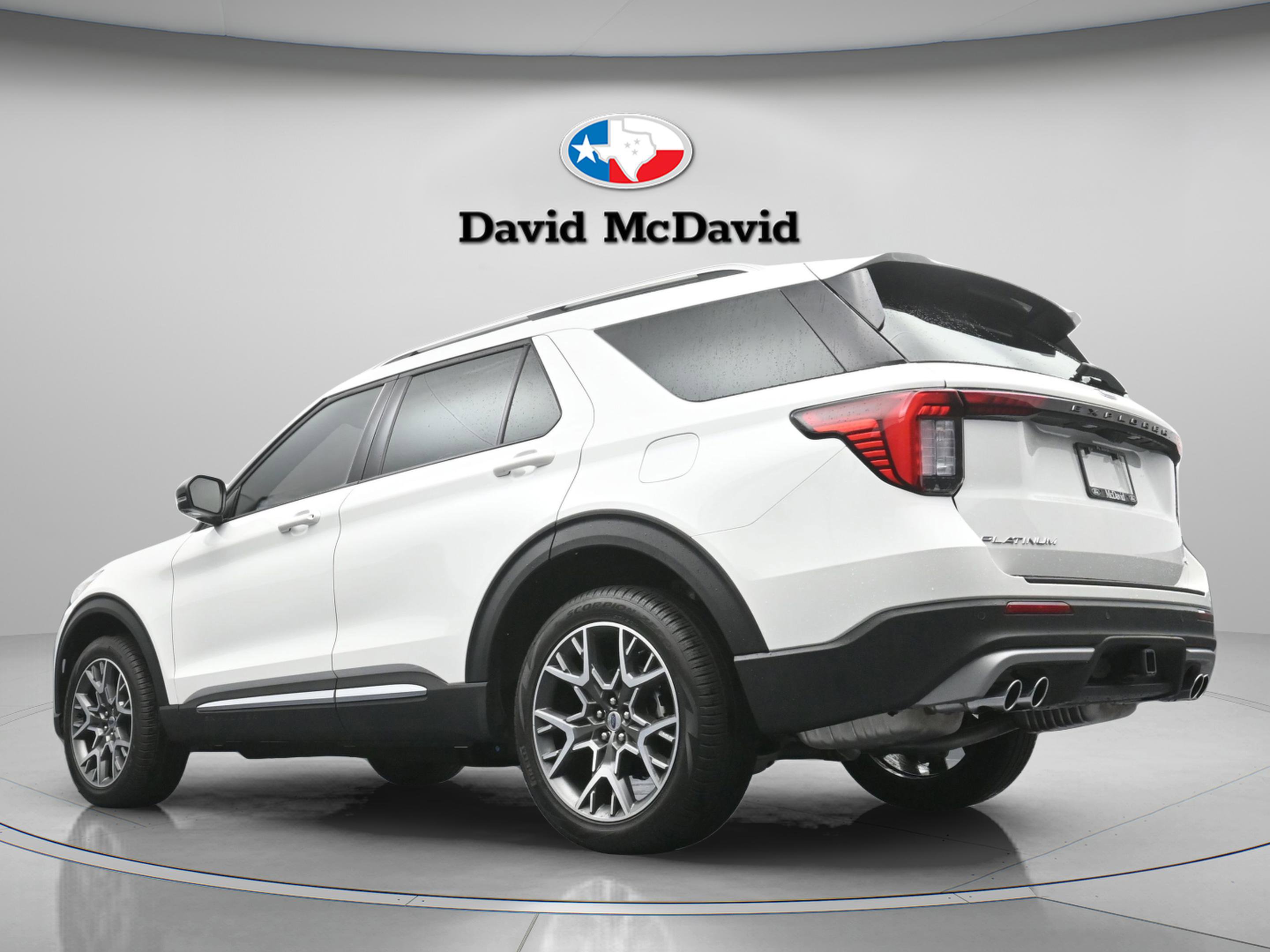 Used 2025 Ford Explorer Platinum w/ Ultimate Package image 32