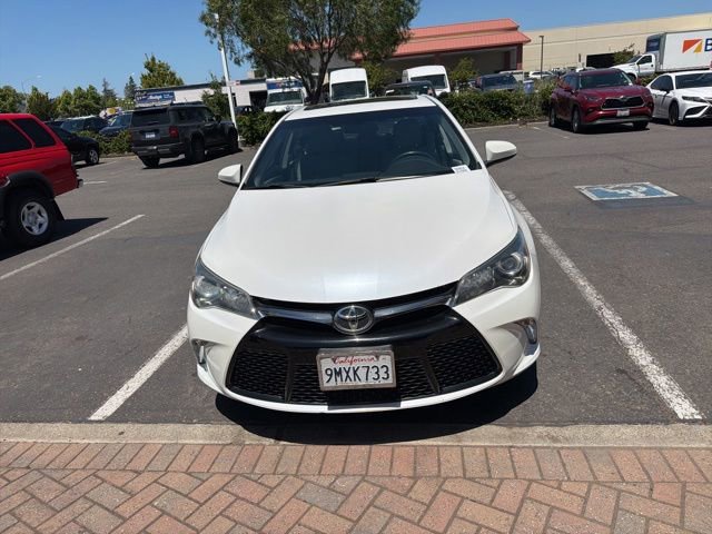 Used 2017 Toyota Camry SE w/ Moonroof Package FWD image 15