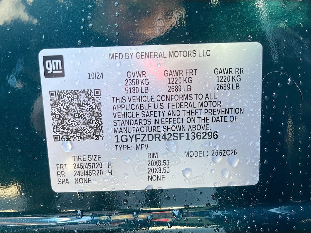Certified 2025 Cadillac XT4 Premium Luxury w/ LPO, ONYX Package AWD/4WD image 31