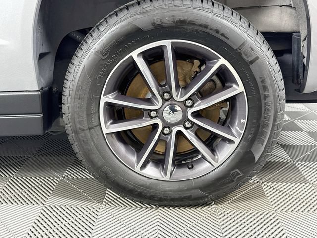 Used 2017 Dodge Grand Caravan SXT FWD image 4