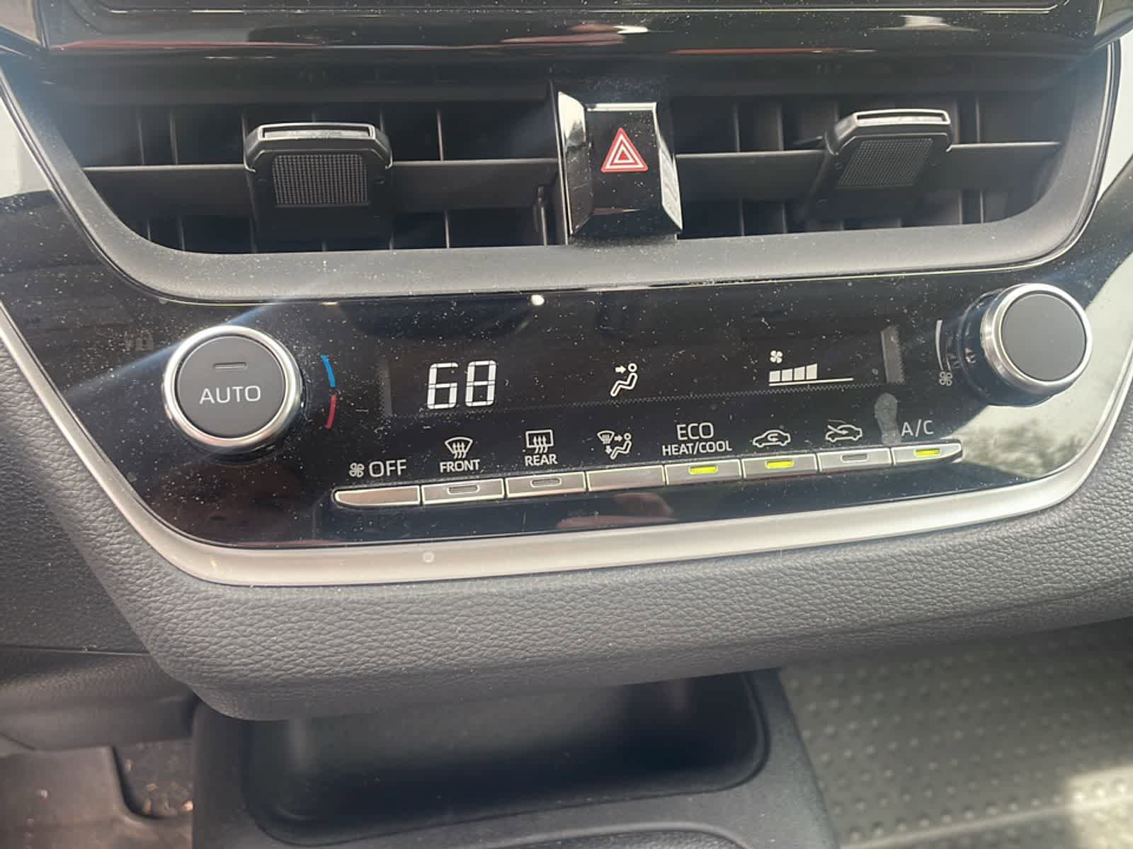 Used 2023 Toyota Corolla LE FWD image 18