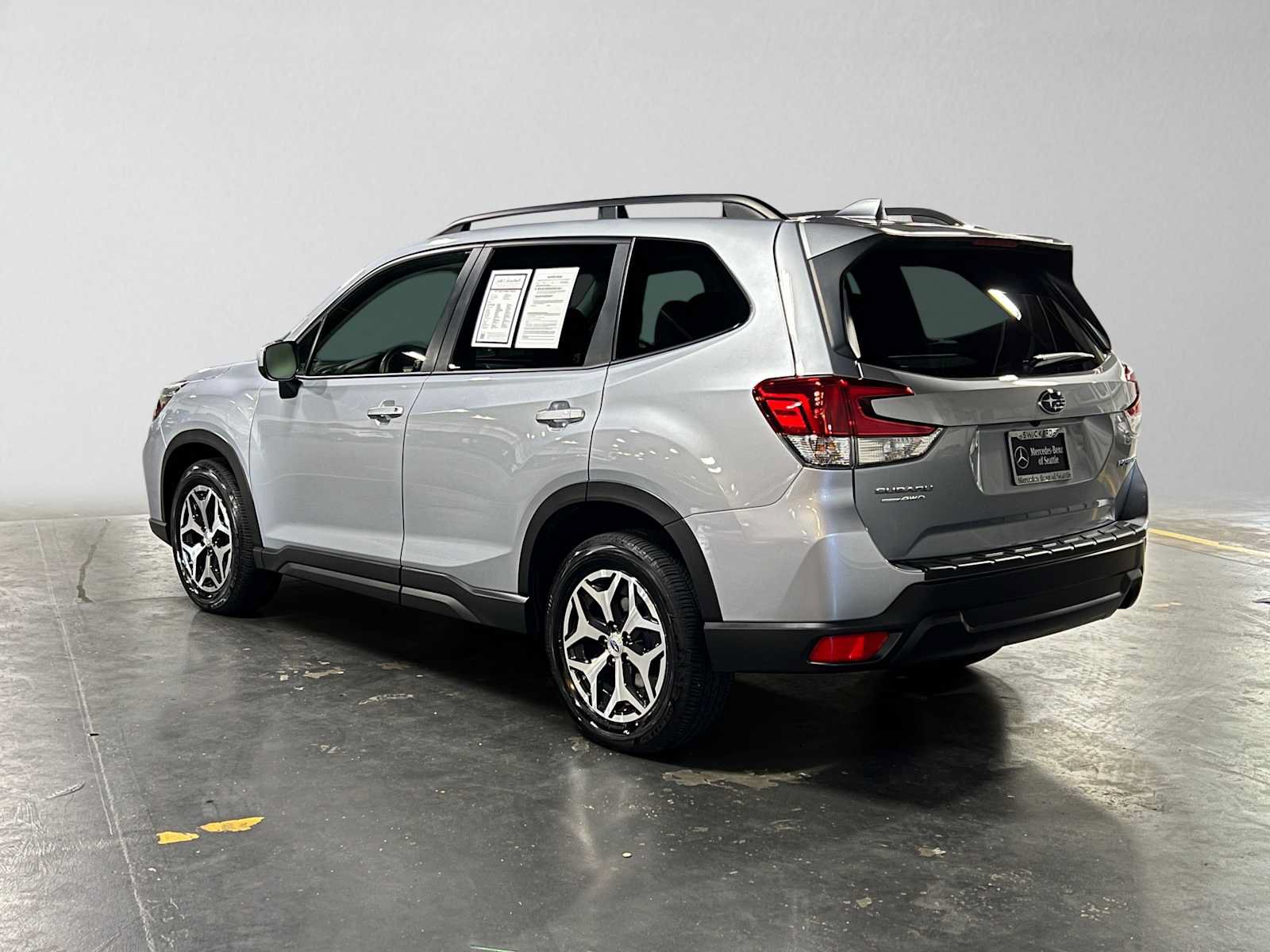 Used 2021 Subaru Forester Premium w/ Popular Package #1 AWD/4WD image 5