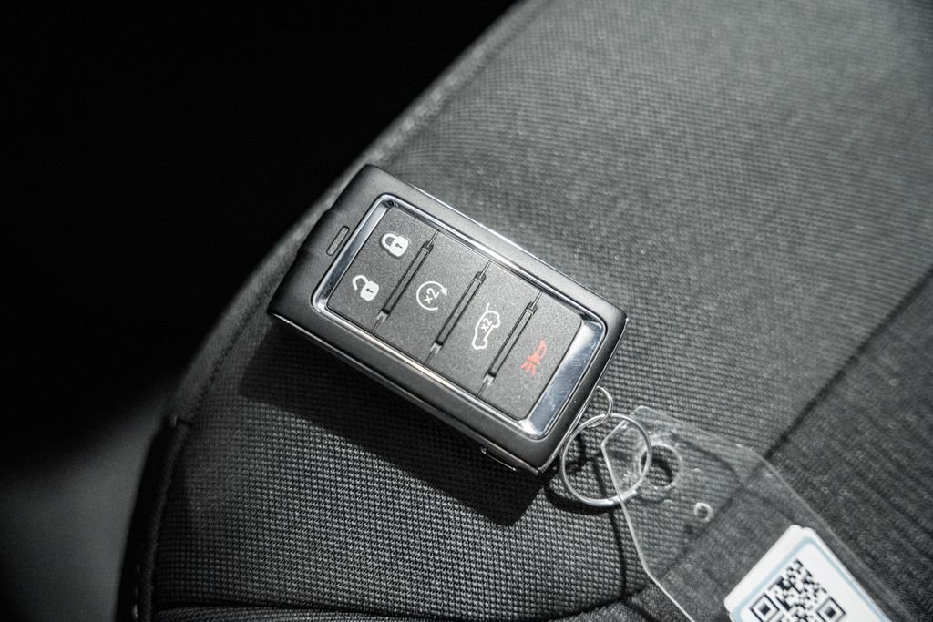 New 2025 Jeep Grand Cherokee L Laredo w/ Luxury Tech Group I image 42