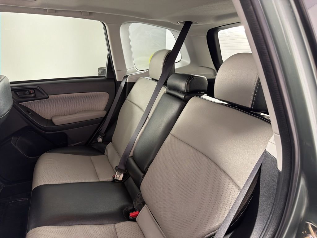 Used 2017 Subaru Forester 2.5i Premium w/ All-Weather Package image 23
