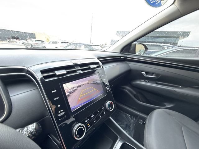 Used 2022 Hyundai Tucson SE image 17