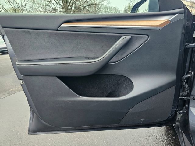 Used 2023 Tesla Model Y Long Range image 20