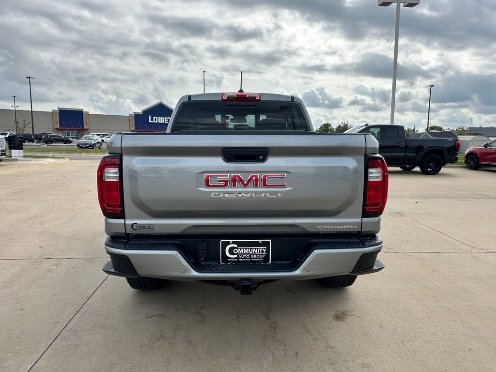 New 2026 GMC Canyon Denali image 6