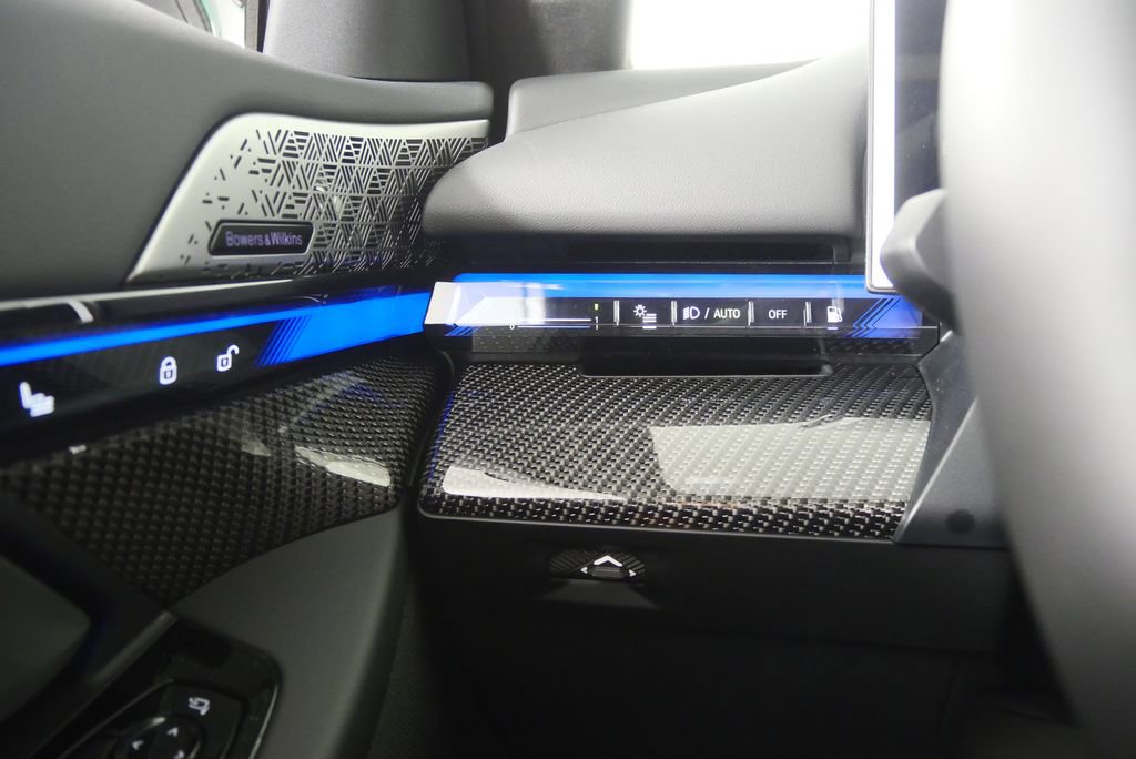 New 2026 BMW M5 w/ Carbon Package image 23