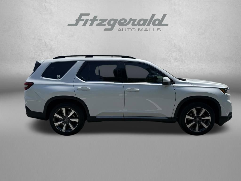 Used 2024 Honda Pilot Touring image 8