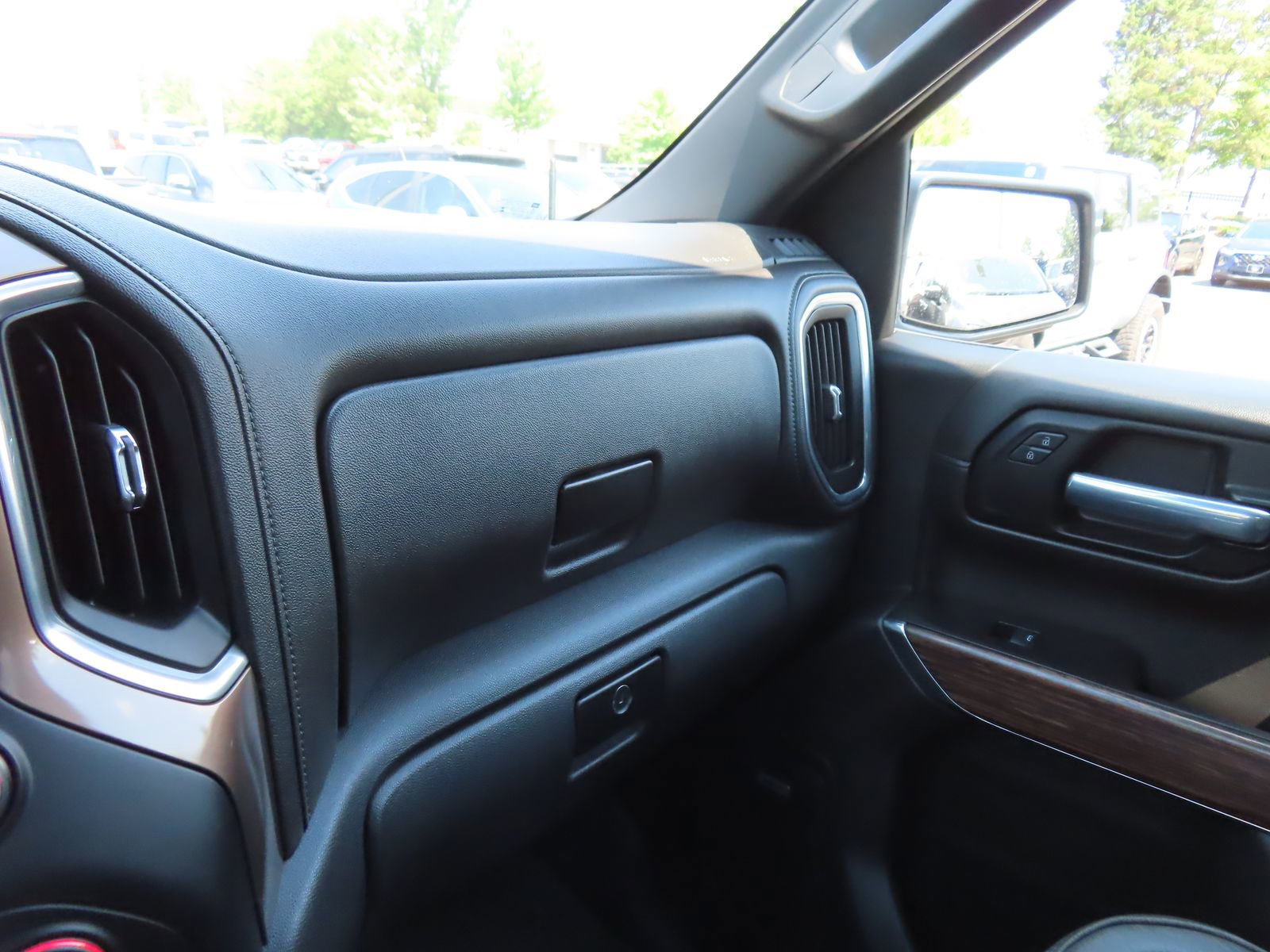 Used 2019 Chevrolet Silverado 1500 High Country AWD/4WD image 24