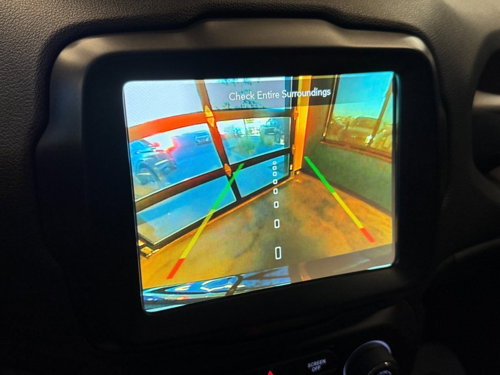 Used 2022 Jeep Renegade Latitude w/ Convenience Group image 13