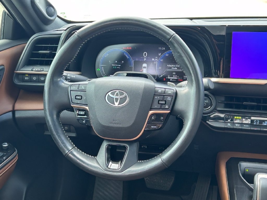 Used 2025 Toyota Crown Signia w/ Advanced Technology Package AWD/4WD image 41