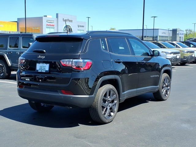 Used 2026 Jeep Compass Limited AWD/4WD image 26