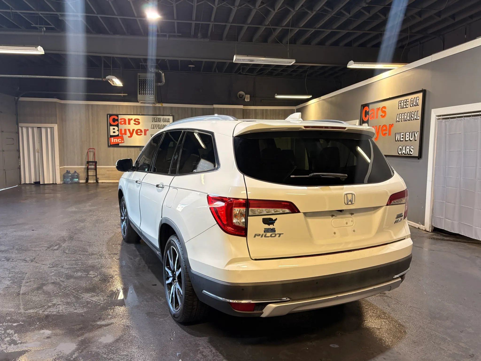 Used 2019 Honda Pilot Touring image 4