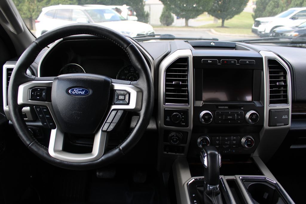 Used 2020 Ford F150 Lariat w/ Equipment Group 502A Luxury AWD/4WD image 16