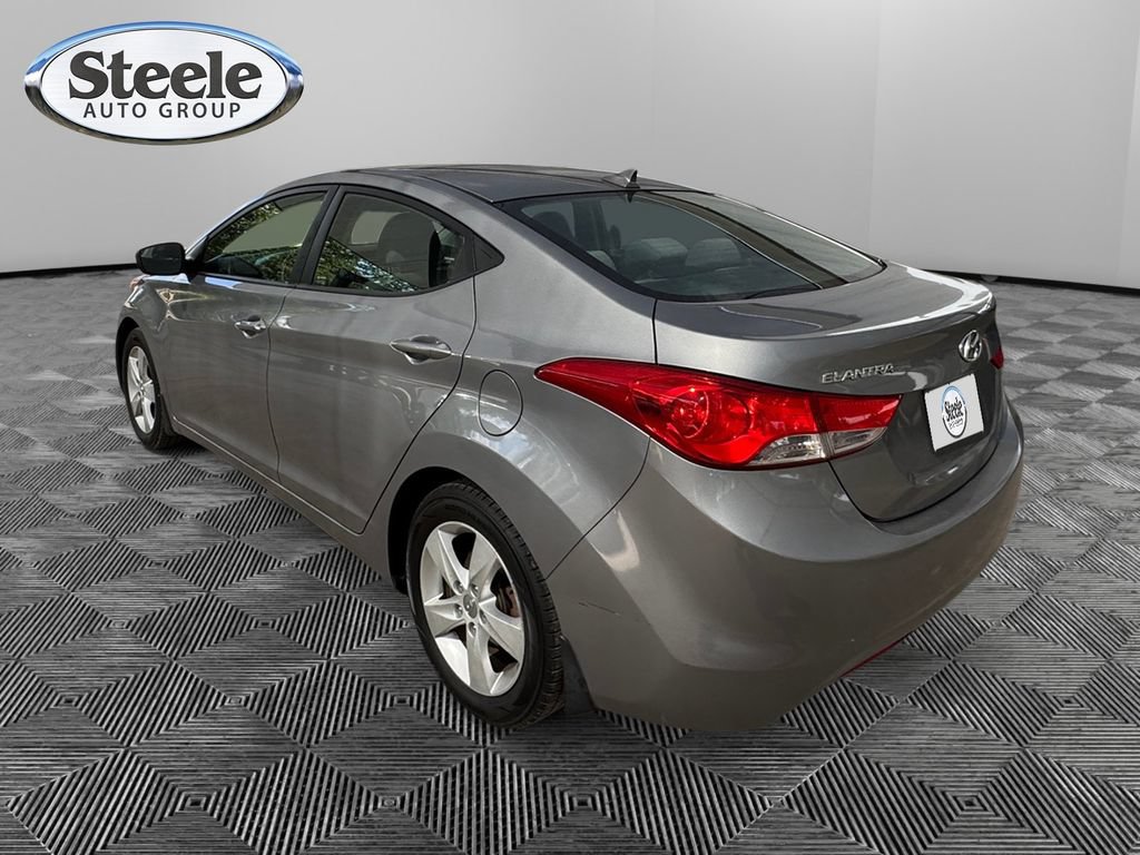 Used 2013 Hyundai Elantra GLS w/ Preferred Pkg FWD image 3