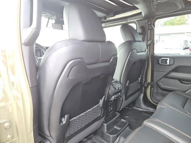 New 2025 Jeep Wrangler Unlimited Rubicon 392 image 27
