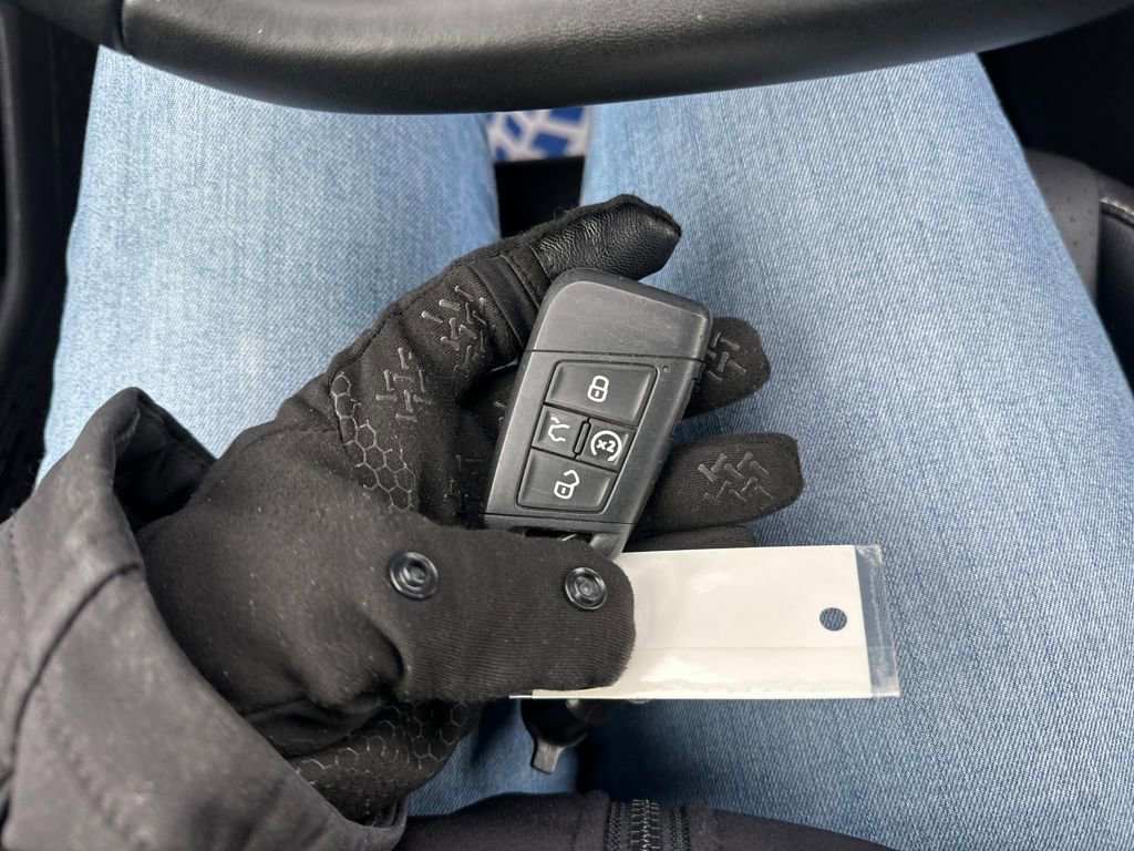 Used 2024 Volkswagen Jetta SE image 25