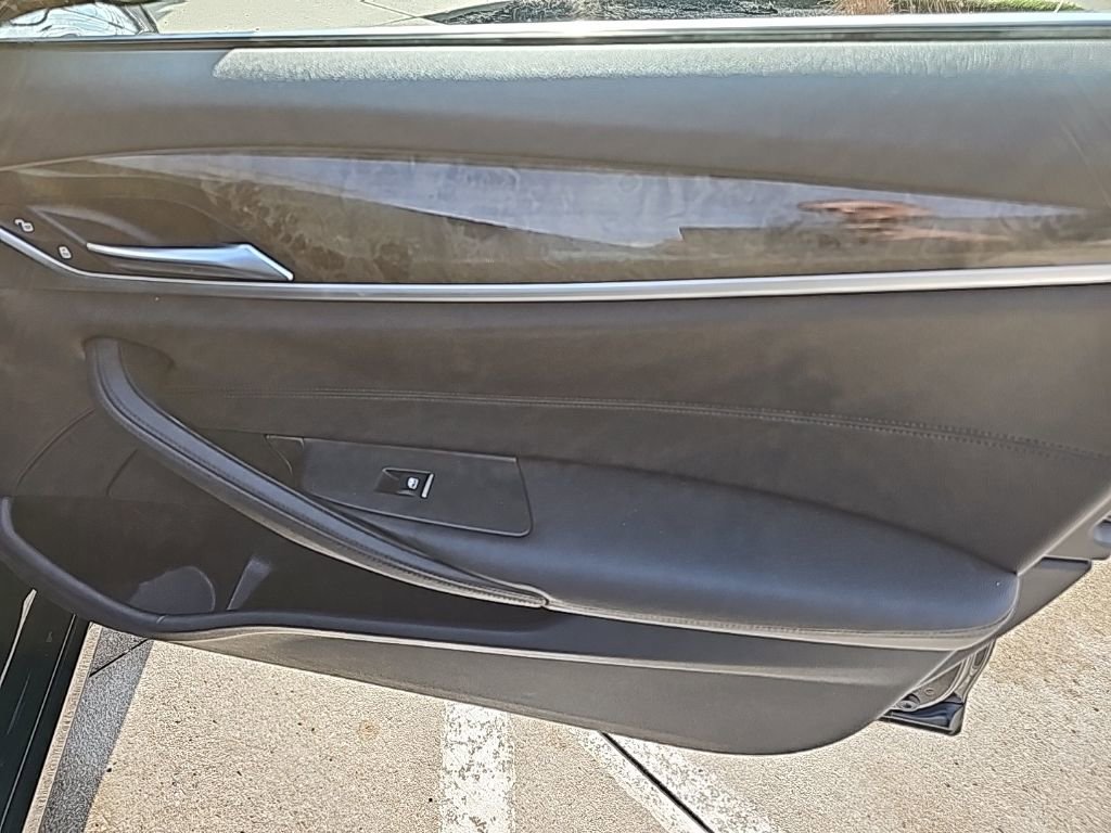 Used 2018 BMW 530i xDrive w/ Premium Package image 29