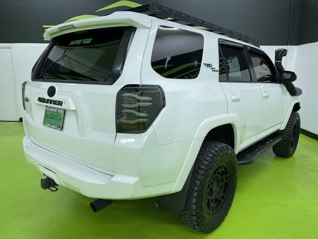 Used 2016 Toyota 4Runner SR5 image 10