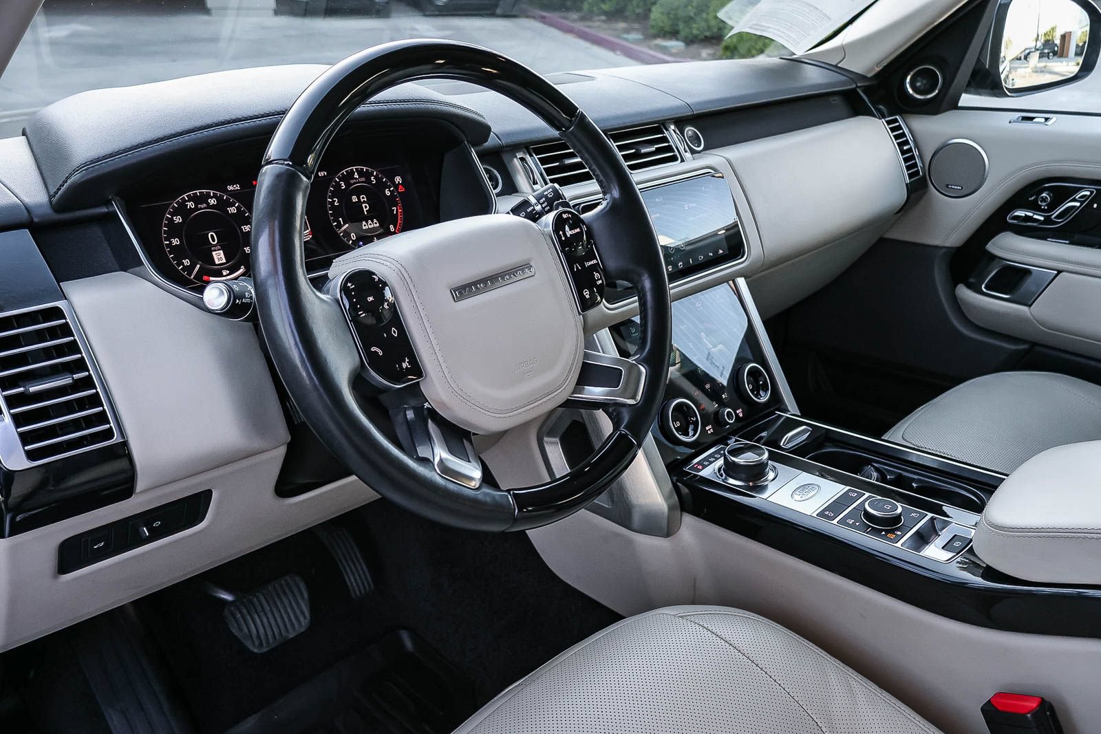 Used 2020 Land Rover Range Rover HSE AWD/4WD image 30