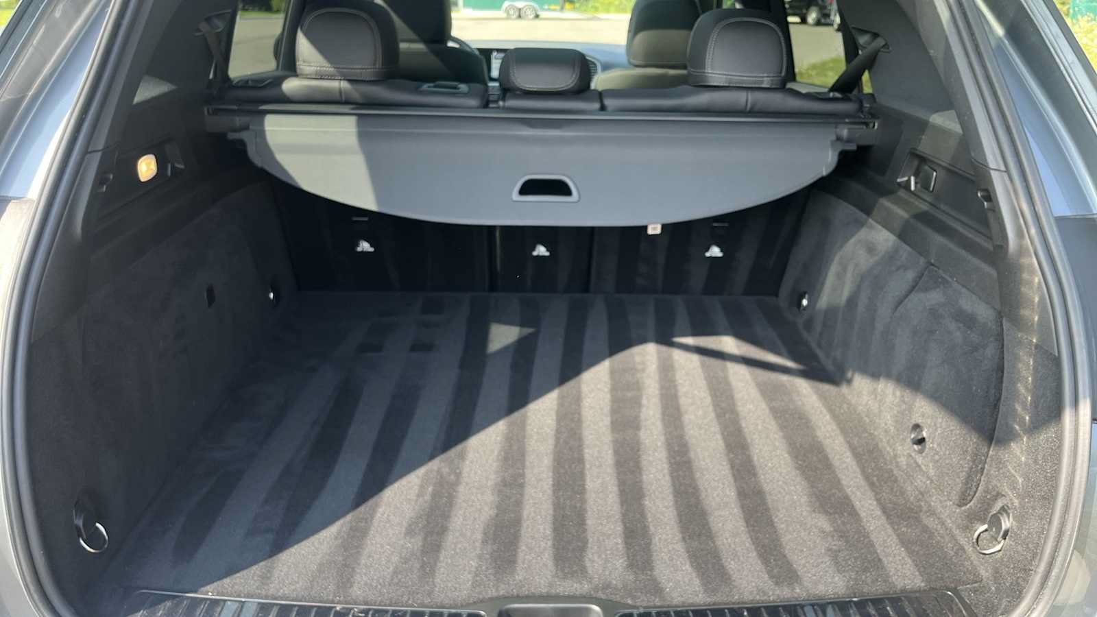 Certified 2025 Mercedes-Benz GLE 450e 4MATIC image 48