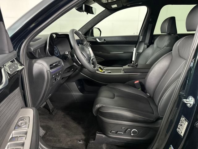Used 2025 Hyundai Palisade Calligraphy image 11