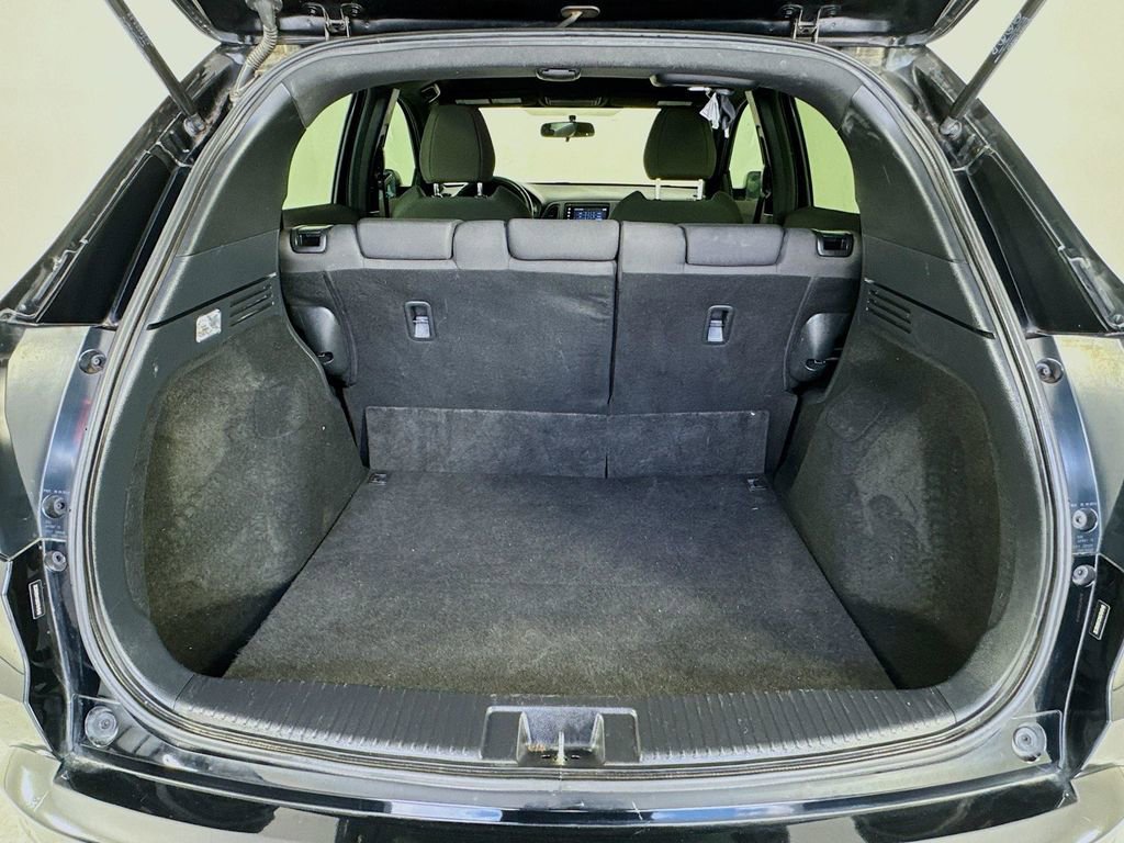 Used 2019 Honda HR-V Sport image 29