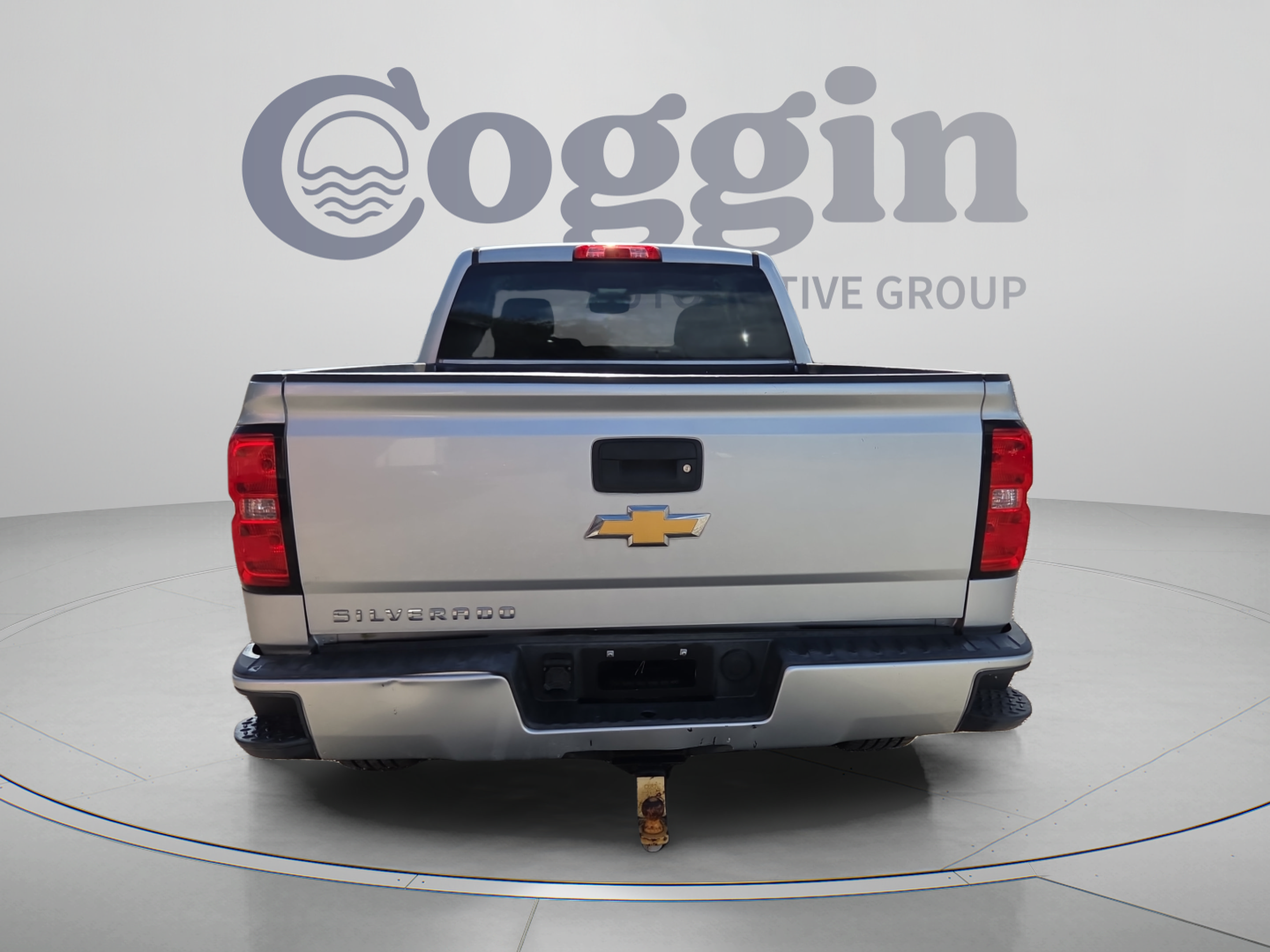 Used 2017 Chevrolet Silverado 1500 Custom w/ Custom Convenience Package RWD image 4