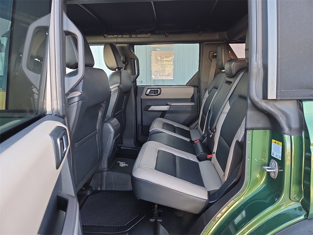 Used 2023 Ford Bronco Wildtrak image 11
