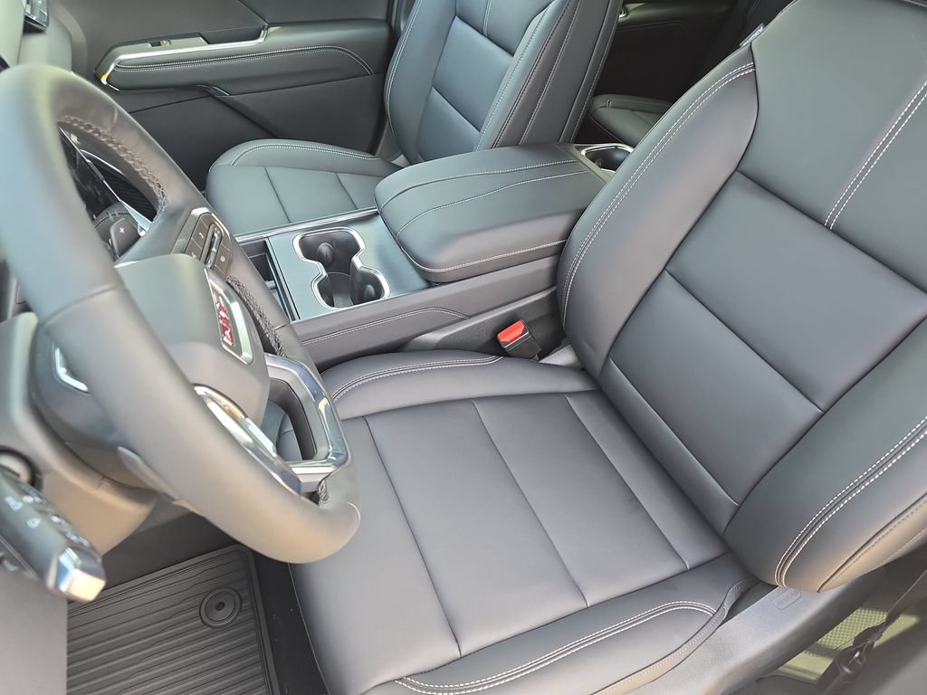 New 2026 GMC Acadia Elevation w/ Elevation Premium Package FWD image 16