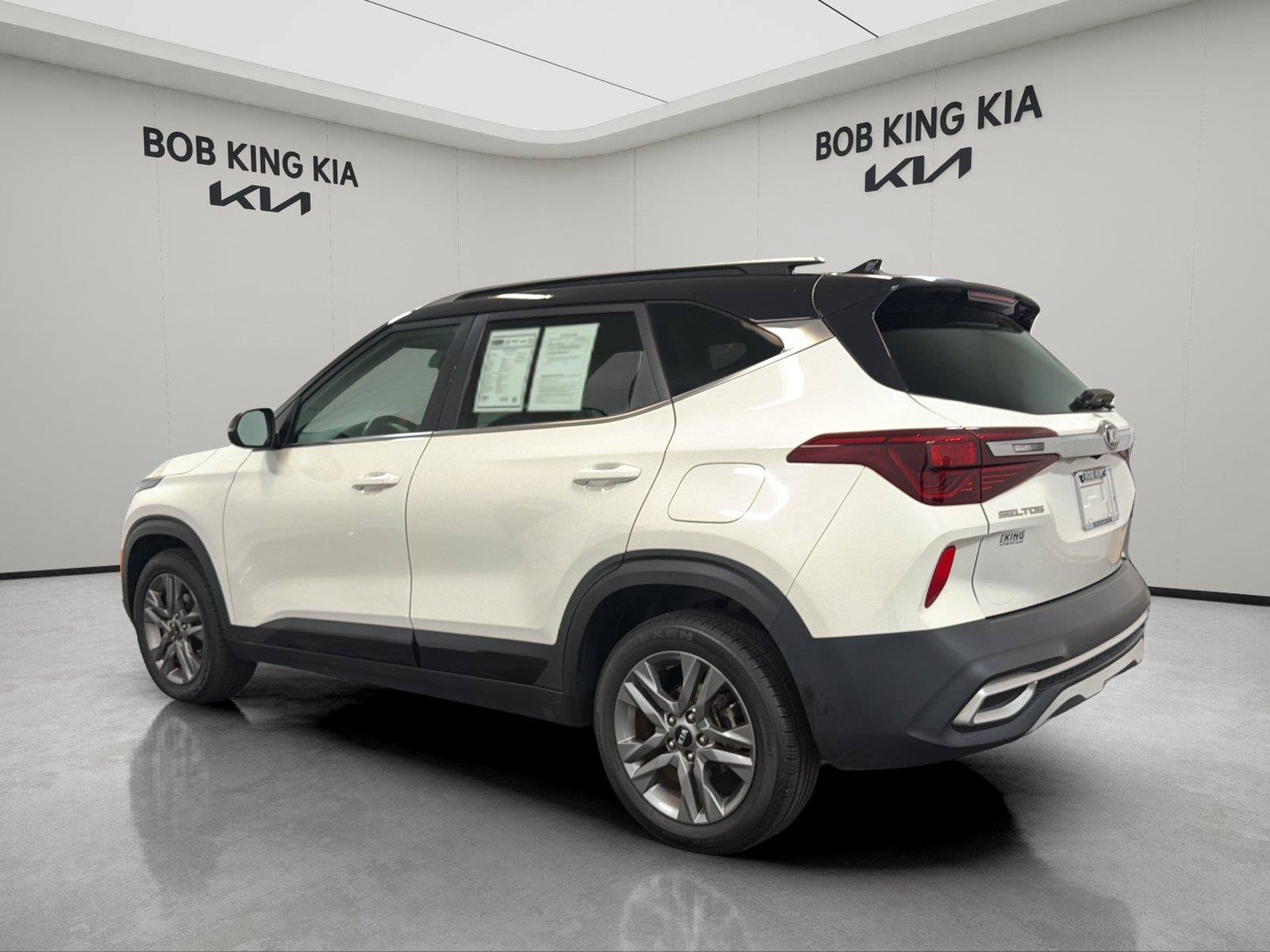 Used 2021 Kia Seltos S FWD image 3